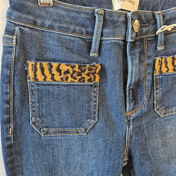 Driftwood Wyatt Flare Tiger Jeans 24x34 - Picture 4 of 12
